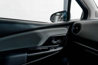 TOYOTA YARIS 1.5 VVT-h Icon Tech Hatchback 5dr Petrol Hybrid E-CVT Euro 6 (s/