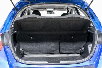 TOYOTA YARIS 1.5 VVT-h Icon Tech Hatchback 5dr Petrol Hybrid E-CVT Euro 6 (s/