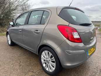 VAUXHALL CORSA 1.4 16V SE Hatchback 5dr Petrol Auto Euro 5 (100 ps)