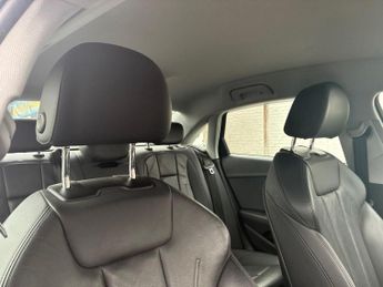 AUDI A4 2.0 TDI 35 Sport Saloon 4dr Diesel S Tronic Euro 6 (s/s) (150 ps