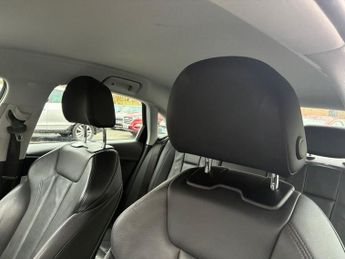 AUDI A4 2.0 TDI 35 Sport Saloon 4dr Diesel S Tronic Euro 6 (s/s) (150 ps