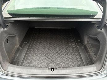 AUDI A4 2.0 TDI 35 Sport Saloon 4dr Diesel S Tronic Euro 6 (s/s) (150 ps