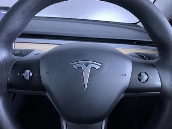 TESLA Model 3 (Dual Motor) Long Range Saloon 4dr Electric Auto 4WDE (346 ps)