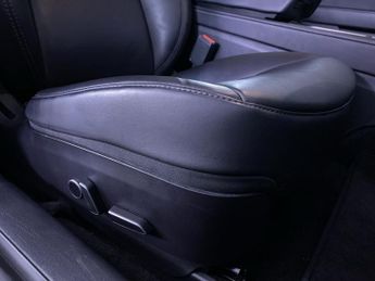 TESLA Model 3 (Dual Motor) Long Range Saloon 4dr Electric Auto 4WDE (346 ps)