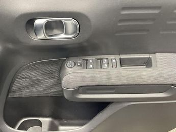 CITROEN C3 AIRCROSS 1.2 PureTech PLUS SUV 5dr Petrol EAT6 Euro 6 (s/s) (130 ps)