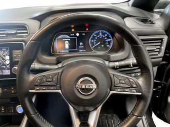 NISSAN LEAF 39kWh N-Connecta Hatchback 5dr Electric Auto (150 ps)