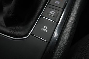 VOLKSWAGEN TIGUAN 1.5 TSI Elegance SUV 5dr Petrol DSG Euro 6 (s/s) (150 ps)