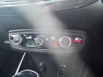 VAUXHALL CROSSLAND 1.5 Turbo D Elite Edition SUV 5dr Diesel Auto Euro 6 (s/s) (120 