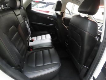 MG MG HS 1.5 T-GDI Excite SUV 5dr Petrol DCT Euro 6 (s/s) (162 ps)