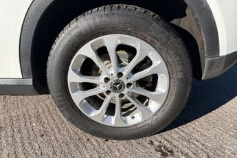 MERCEDES-BENZ GLA CLASS 1.6 GLA200 SE SUV 5dr Petrol Manual Euro 6 (s/s) (156 ps) Revers