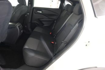 NISSAN QASHQAI 1.3 DIG-T MHEV N-Connecta XTRON Euro 6 (s/s) 5dr