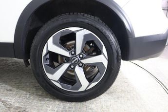 NISSAN QASHQAI 1.3 DIG-T MHEV N-Connecta XTRON Euro 6 (s/s) 5dr