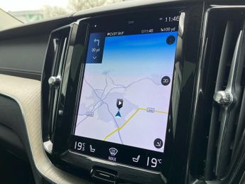 VOLVO XC60 2.0 B5 MHEV Inscription Pro SUV 5dr Petrol Hybrid Auto Euro 6 (s