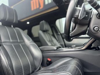 LAND ROVER RANGE ROVER VELAR 3.0 SD6 V6 R-Dynamic HSE SUV 5dr Diesel Auto 4WD Euro 6 (s/s) (3