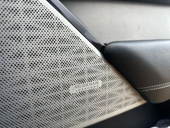 LAND ROVER RANGE ROVER VELAR 3.0 SD6 V6 R-Dynamic HSE SUV 5dr Diesel Auto 4WD Euro 6 (s/s) (3