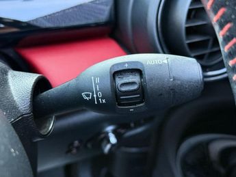 MINI CONVERTIBLE 1.5 Cooper Convertible 2dr Petrol Manual Euro 6 (s/s) (136 ps)
