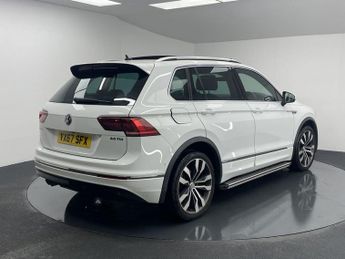 VOLKSWAGEN TIGUAN 2.0 TDI R-Line SUV 5dr Diesel DSG Euro 6 (s/s) (150 ps)
