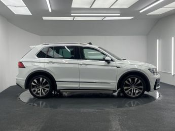 VOLKSWAGEN TIGUAN 2.0 TDI R-Line SUV 5dr Diesel DSG Euro 6 (s/s) (150 ps)