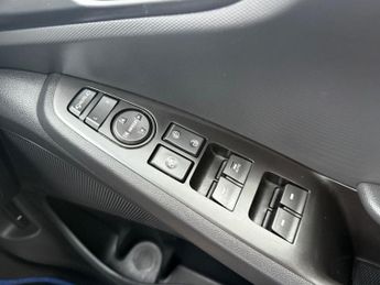 HYUNDAI IONIQ 1.6 h-GDi Premium SE Hatchback 5dr Petrol Hybrid DCT Euro 6 (s/s