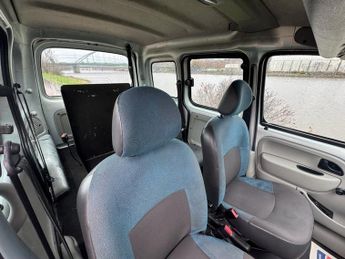 RENAULT KANGOO 1.6 16v Authentique MPV 5dr Petrol Automatic (190 g/km, 95 bhp)