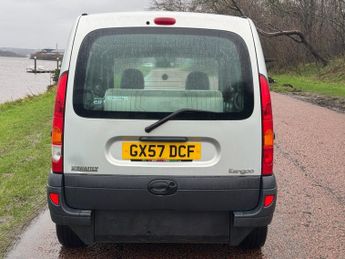 RENAULT KANGOO 1.6 16v Authentique MPV 5dr Petrol Automatic (190 g/km, 95 bhp)