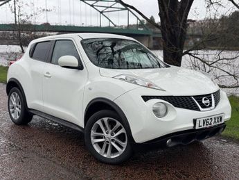 NISSAN JUKE 1.6 Tekna SUV 5dr Petrol CVT Euro 5 (117 ps)