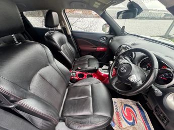 NISSAN JUKE 1.6 Tekna SUV 5dr Petrol CVT Euro 5 (117 ps)