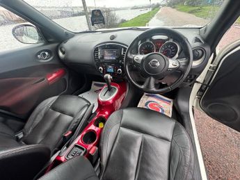 NISSAN JUKE 1.6 Tekna SUV 5dr Petrol CVT Euro 5 (117 ps)