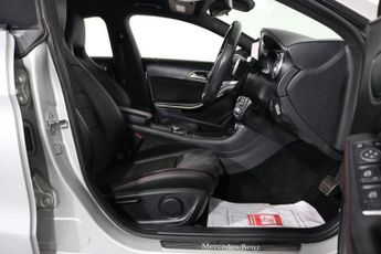 MERCEDES-BENZ CLA 2.1 CLA220d AMG Line Coupe 4dr Diesel 7G-DCT Euro 6 (s/s) (177 p