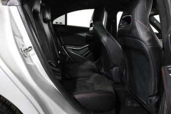 MERCEDES-BENZ CLA 2.1 CLA220d AMG Line Coupe 4dr Diesel 7G-DCT Euro 6 (s/s) (177 p