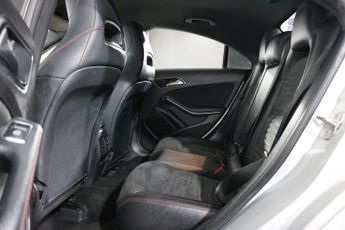 MERCEDES-BENZ CLA 2.1 CLA220d AMG Line Coupe 4dr Diesel 7G-DCT Euro 6 (s/s) (177 p