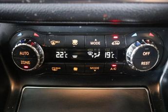 MERCEDES-BENZ CLA 2.1 CLA220d AMG Line Coupe 4dr Diesel 7G-DCT Euro 6 (s/s) (177 p