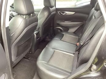 NISSAN QASHQAI 1.6 dCi N-Connecta SUV 5dr Diesel XTRON Euro 6 (s/s) (130 ps)