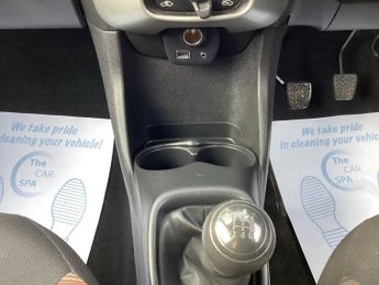 CITROEN C1 1.0 VTi Feel Hatchback 3dr Petrol Manual Euro 5 (Euro 5) (68 ps)