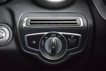 MERCEDES-BENZ C-CLASS 2.0 C220d AMG Line (Premium) Cabriolet 2dr Diesel G-Tronic+ Euro