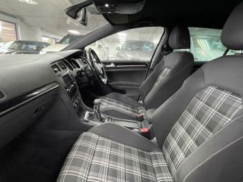 VOLKSWAGEN GOLF 2.0 TDI BlueMotion Tech GTD Hatchback 5dr Diesel Manual Euro 6 (