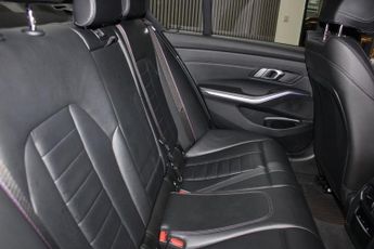 BMW 3 SERIES 3.0 M340d MHT Saloon 4dr Diesel Hybrid Auto xDrive Euro 6 (s/s) 