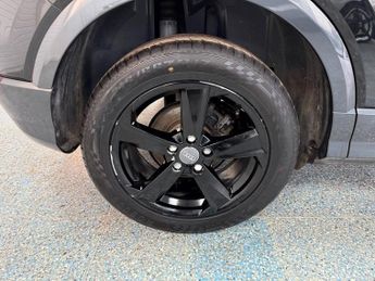 AUDI Q2 1.5 TFSI CoD 35 Sport SUV 5dr Petrol S Tronic Euro 6 (s/s) (150 