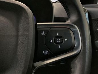 VOLVO C40 Twin Recharge 78kWh Ultimate SUV 5dr Electric Auto AWD (408 ps)