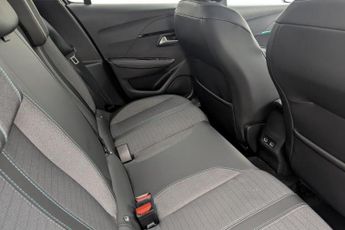 PEUGEOT E-208 50kWh Allure Premium Hatchback 5dr Electric Auto (136 ps)