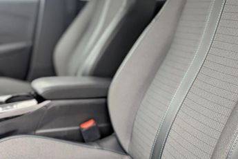 PEUGEOT E-208 50kWh Allure Premium Hatchback 5dr Electric Auto (136 ps)