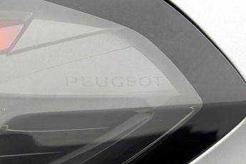 PEUGEOT E-208 50kWh Allure Premium Hatchback 5dr Electric Auto (136 ps)