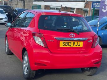 TOYOTA YARIS 1.33 Dual VVT-i TR Hatchback 5dr Petrol Multidrive S Euro 5 (101