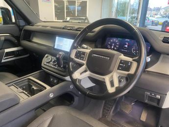 LAND ROVER DEFENDER 2.0 SD4 SE SUV 5dr Diesel Auto 4WD Euro 6 (s/s) (240 ps)