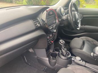 MINI HATCH 1.5 Cooper Hatchback 5dr Petrol Auto Euro 6 (s/s) (136 ps)