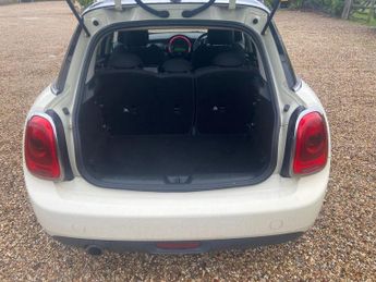 MINI HATCH 1.5 Cooper Hatchback 5dr Petrol Auto Euro 6 (s/s) (136 ps)