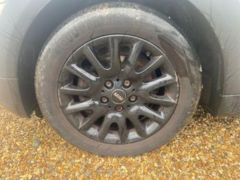 MINI HATCH 1.5 Cooper Hatchback 5dr Petrol Auto Euro 6 (s/s) (136 ps)