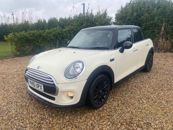 MINI HATCH 1.5 Cooper Hatchback 5dr Petrol Auto Euro 6 (s/s) (136 ps)