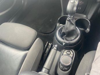 MINI HATCH 1.5 Cooper Hatchback 5dr Petrol Auto Euro 6 (s/s) (136 ps)