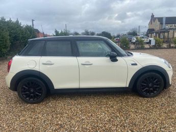 MINI HATCH 1.5 Cooper Hatchback 5dr Petrol Auto Euro 6 (s/s) (136 ps)